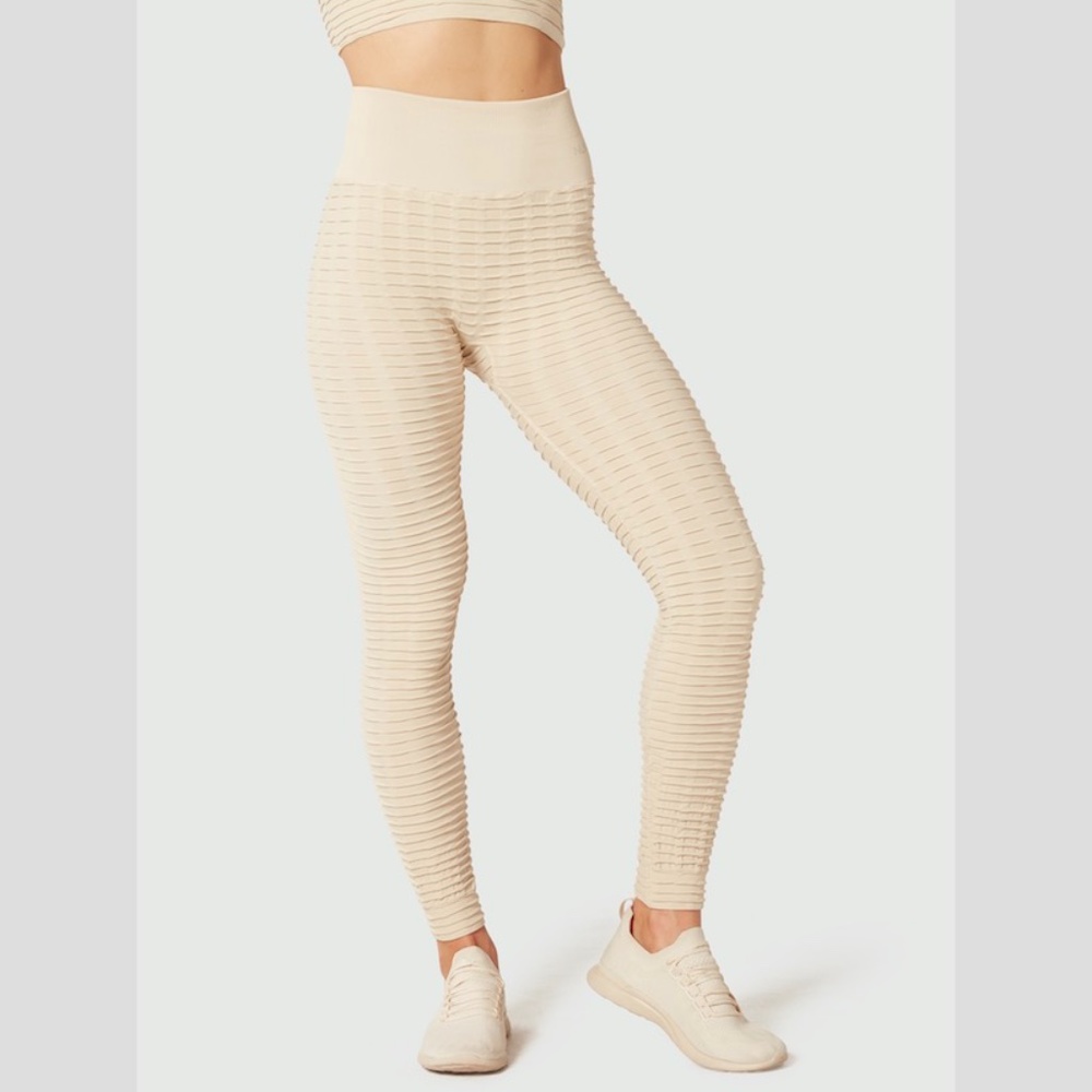 Nux Pucker Up Legging Latte